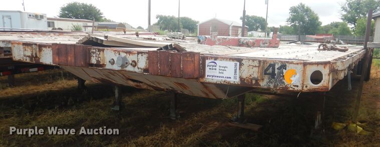 image for item DM6260 1998 Lufkin  flatbed trailer