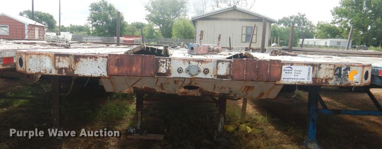 image for item DM6260 1998 Lufkin  flatbed trailer