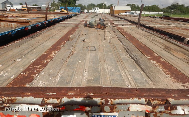image for item DM6260 1998 Lufkin  flatbed trailer