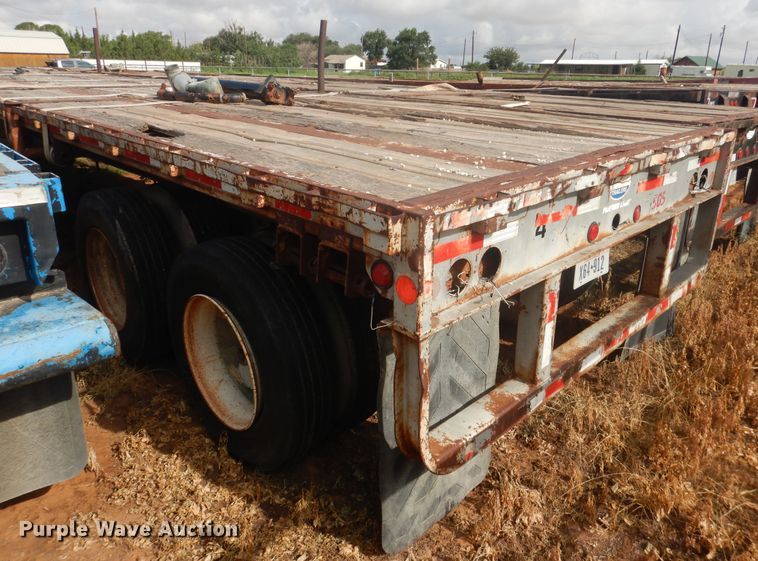 image for item DM6260 1998 Lufkin  flatbed trailer