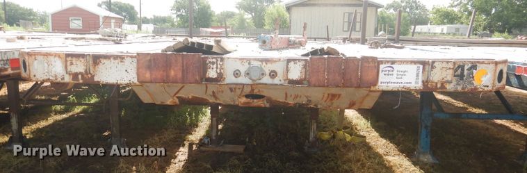 image for item DM6260 1998 Lufkin  flatbed trailer