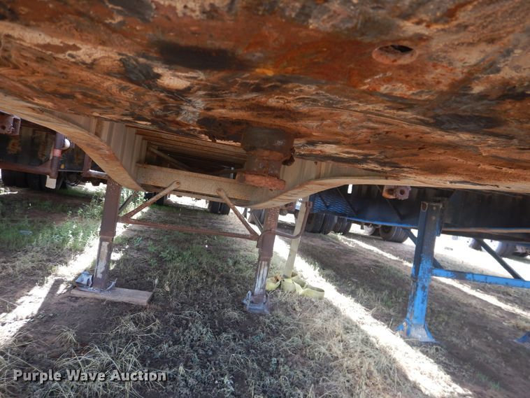 image for item DM6260 1998 Lufkin  flatbed trailer