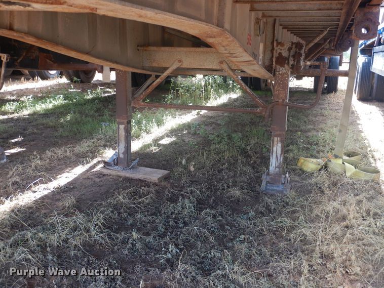 image for item DM6260 1998 Lufkin  flatbed trailer