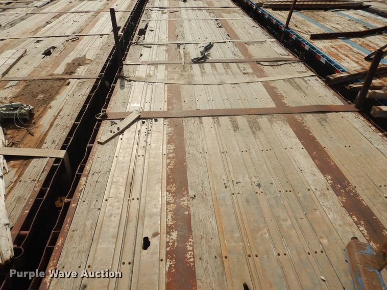 image for item DM6260 1998 Lufkin  flatbed trailer