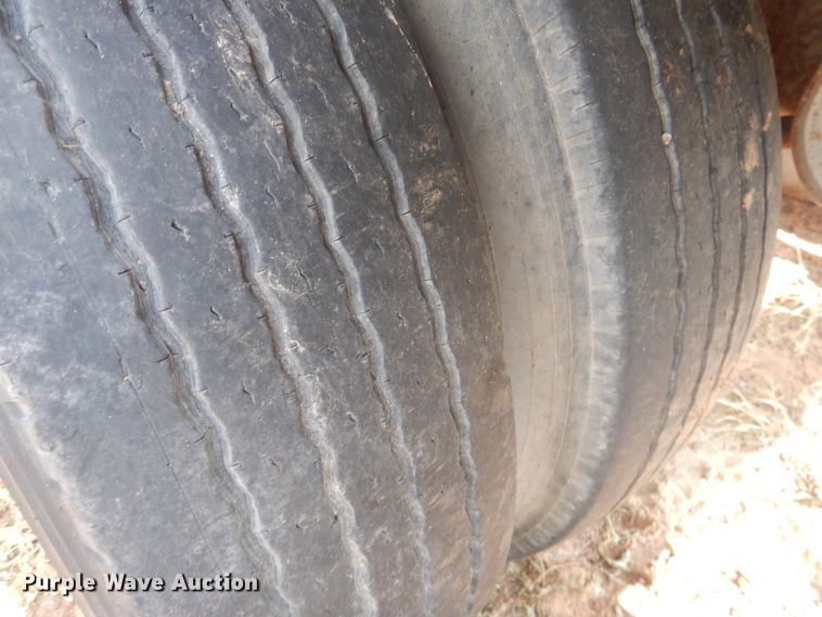 image for item DM6260 1998 Lufkin  flatbed trailer