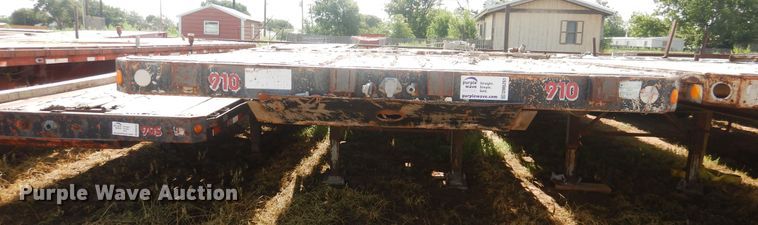 image for item DM6261 1998 Lufkin  flatbed trailer