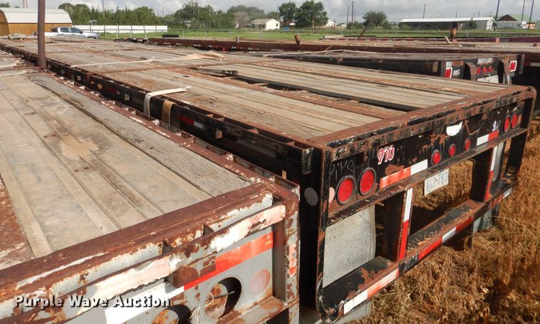 image for item DM6261 1998 Lufkin  flatbed trailer