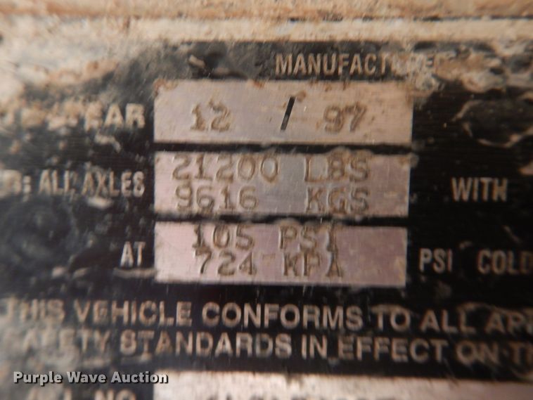 image for item DM6261 1998 Lufkin  flatbed trailer