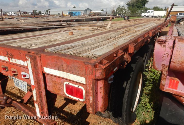 image for item DM6263 1980 Aztec  flatbed trailer