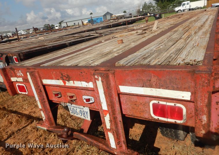 image for item DM6263 1980 Aztec  flatbed trailer