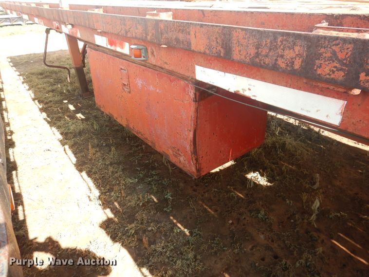 image for item DM6263 1980 Aztec  flatbed trailer