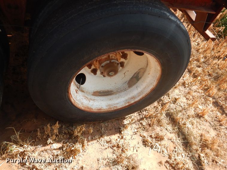 image for item DM6263 1980 Aztec  flatbed trailer