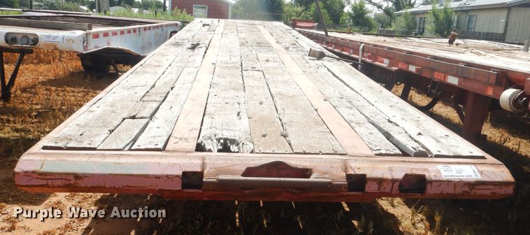 image for item DM6264 1982 Kalyn RF70  oilfield trailer