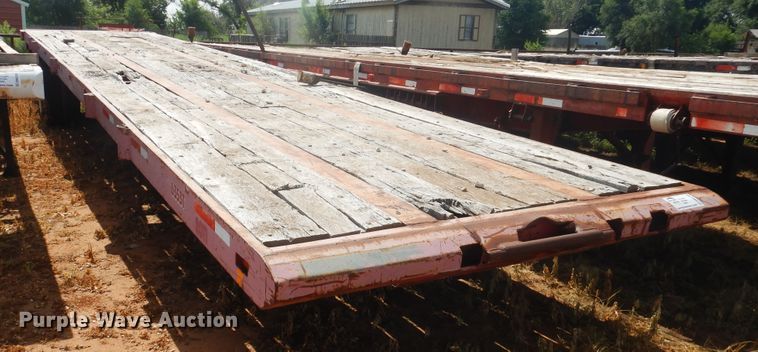 image for item DM6264 1982 Kalyn RF70  oilfield trailer