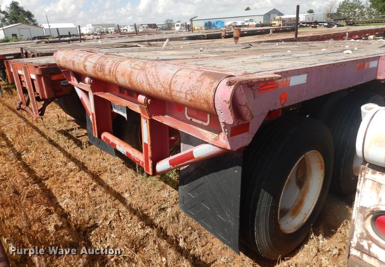 image for item DM6264 1982 Kalyn RF70  oilfield trailer