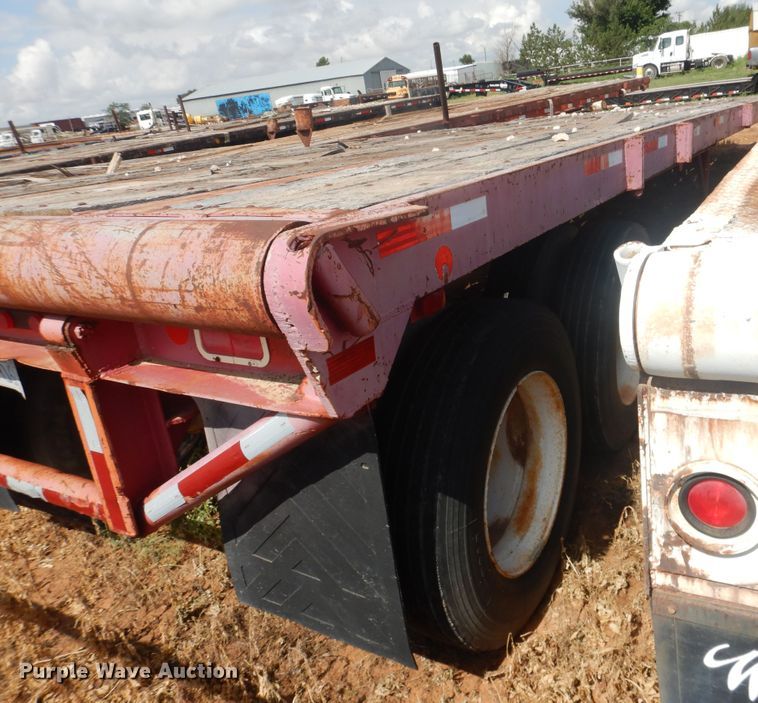 image for item DM6264 1982 Kalyn RF70  oilfield trailer