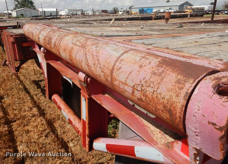 image for item DM6264 1982 Kalyn RF70  oilfield trailer