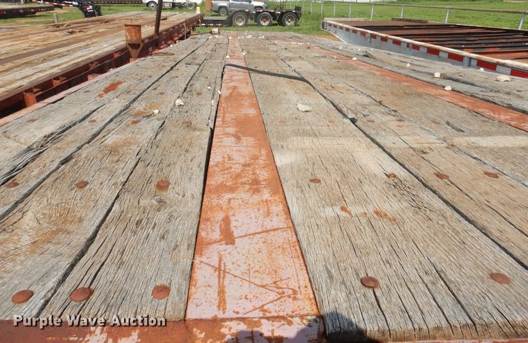 image for item DM6264 1982 Kalyn RF70  oilfield trailer