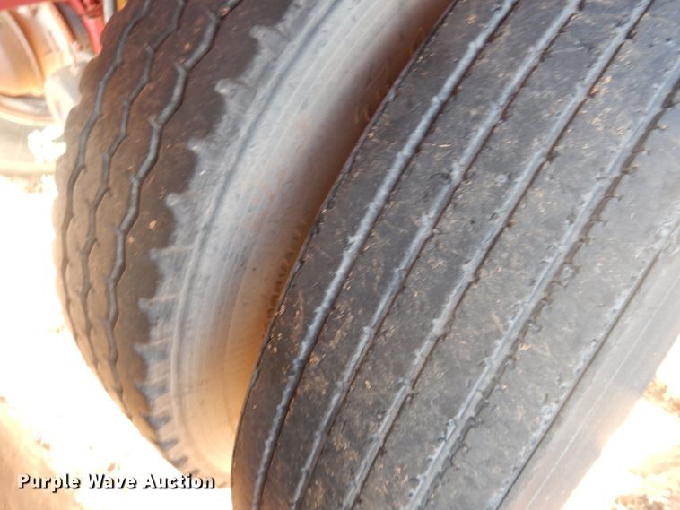 image for item DM6264 1982 Kalyn RF70  oilfield trailer