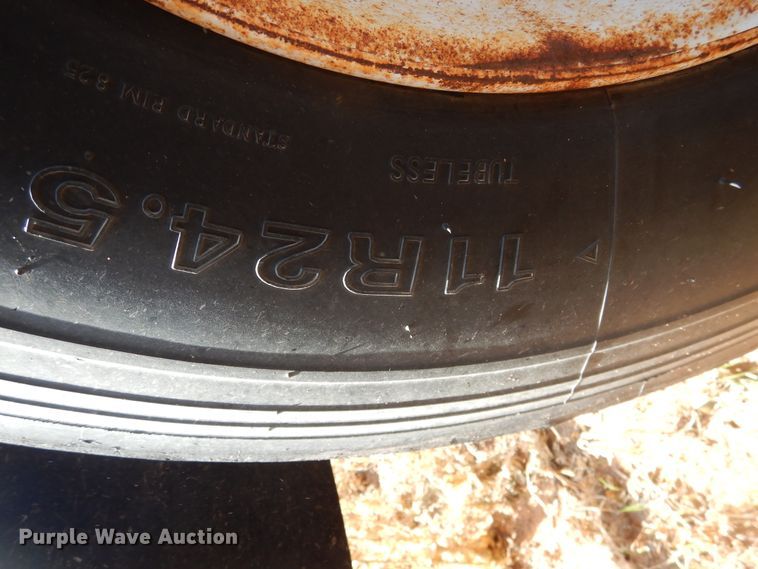 image for item DM6264 1982 Kalyn RF70  oilfield trailer