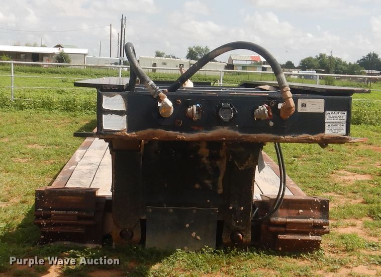 image for item DM6266 2007 Trail King HD110HDG  lowboy equipment trailer