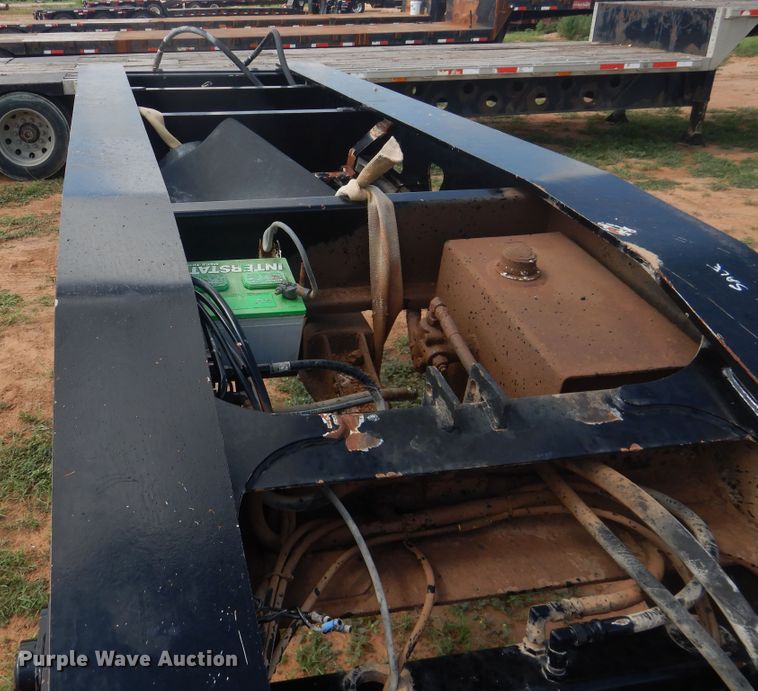 image for item DM6266 2007 Trail King HD110HDG  lowboy equipment trailer