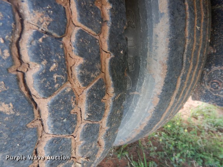 image for item DM6266 2007 Trail King HD110HDG  lowboy equipment trailer