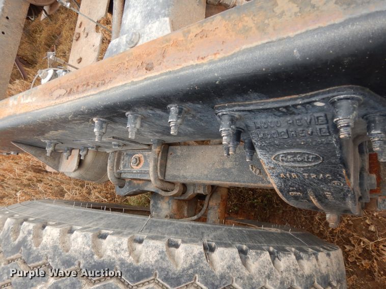 image for item DM6267 2011 Peterbilt 337  truck cab and chassis