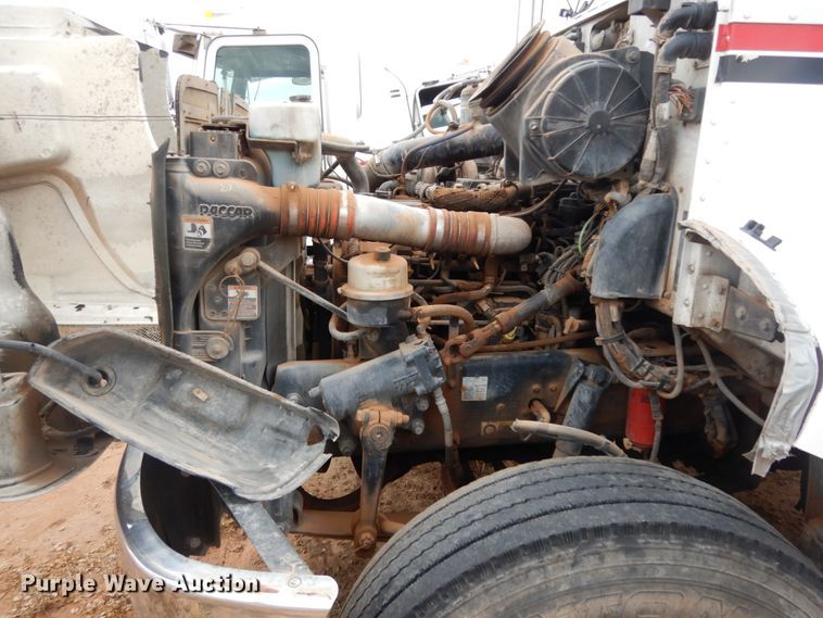 image for item DM6269 2012 Peterbilt 337  truck cab and chassis