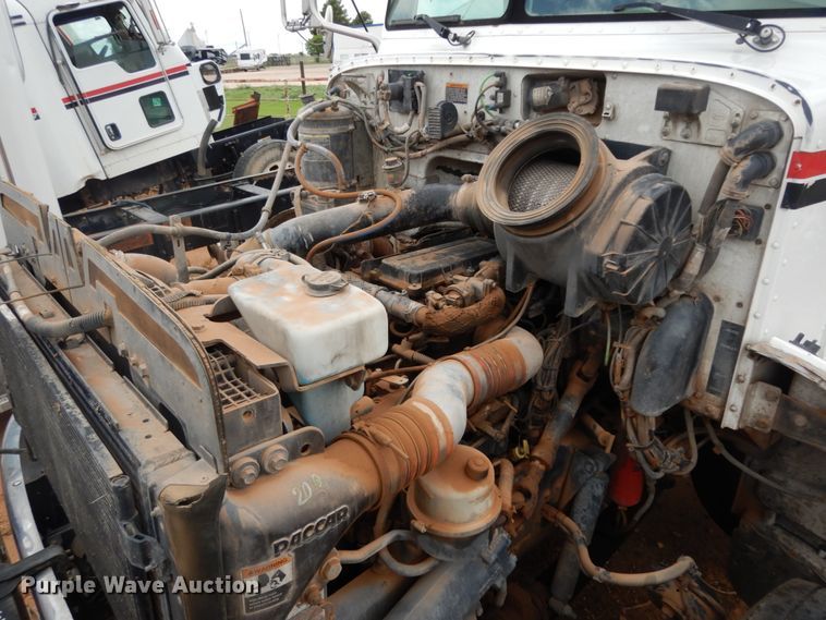 image for item DM6269 2012 Peterbilt 337  truck cab and chassis