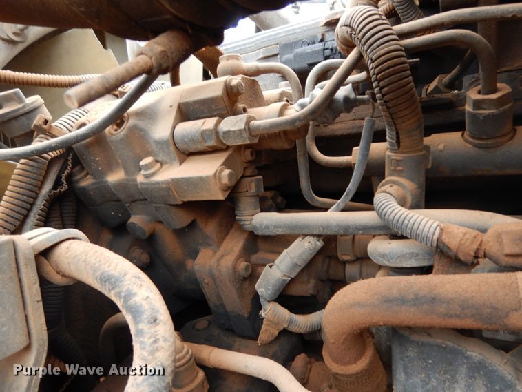 image for item DM6269 2012 Peterbilt 337  truck cab and chassis