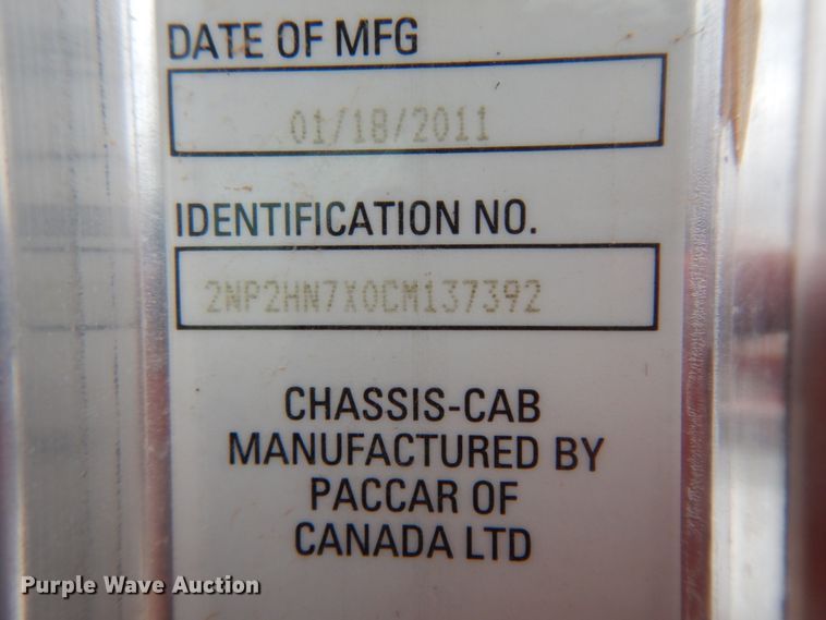 image for item DM6270 2012 Peterbilt 337  truck cab and chassis