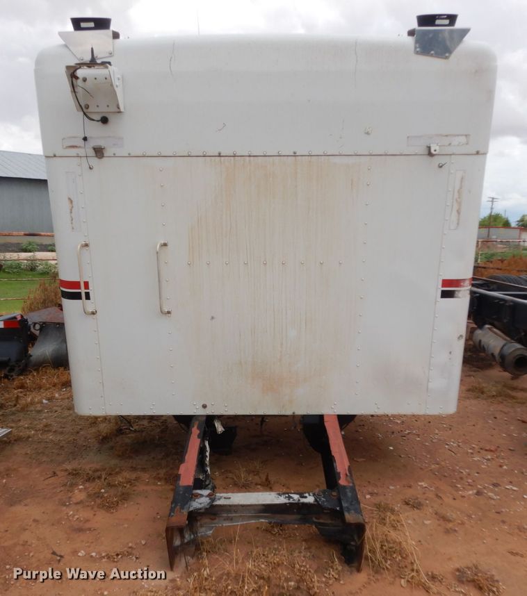 image for item DM6271 2011 Kenworth T800  truck parts