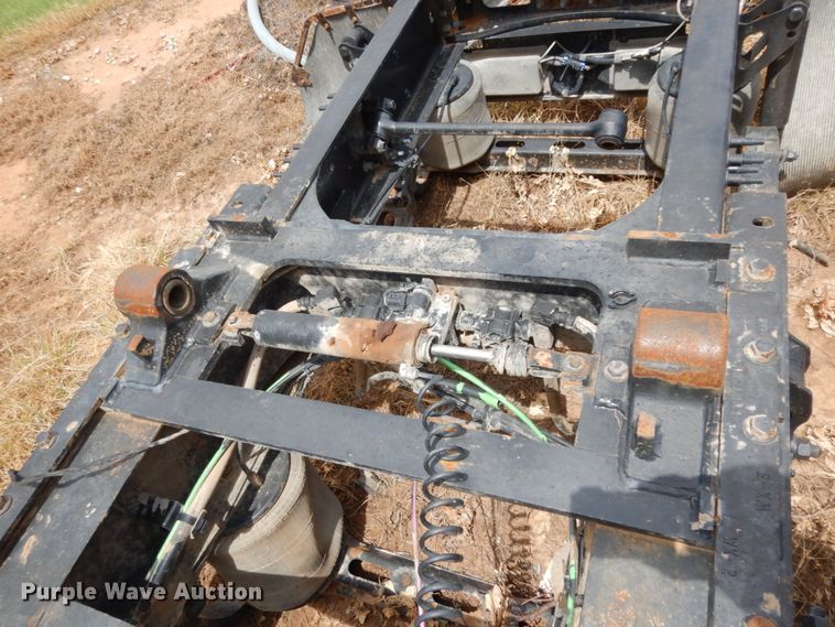 image for item DM6272 2013 Volvo VNL  semi truck cab and chassis