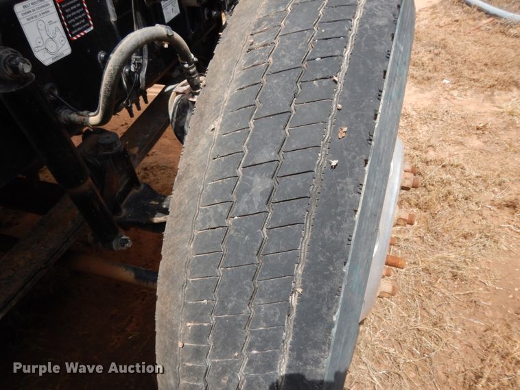 image for item DM6273 2014 Mack CHU600  semi truck