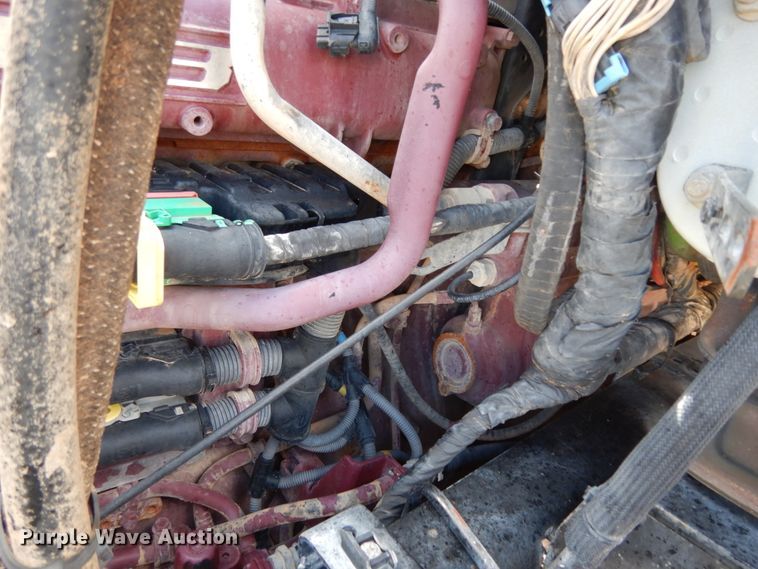 image for item DM6274 2011 Mack CHU613  semi truck cab and chassis