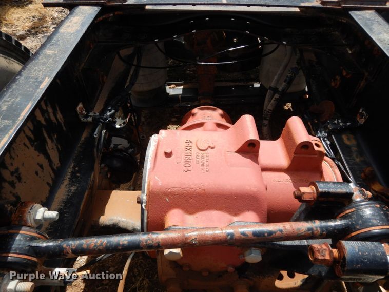 image for item DM6276 2010 Mack CHU613  semi truck