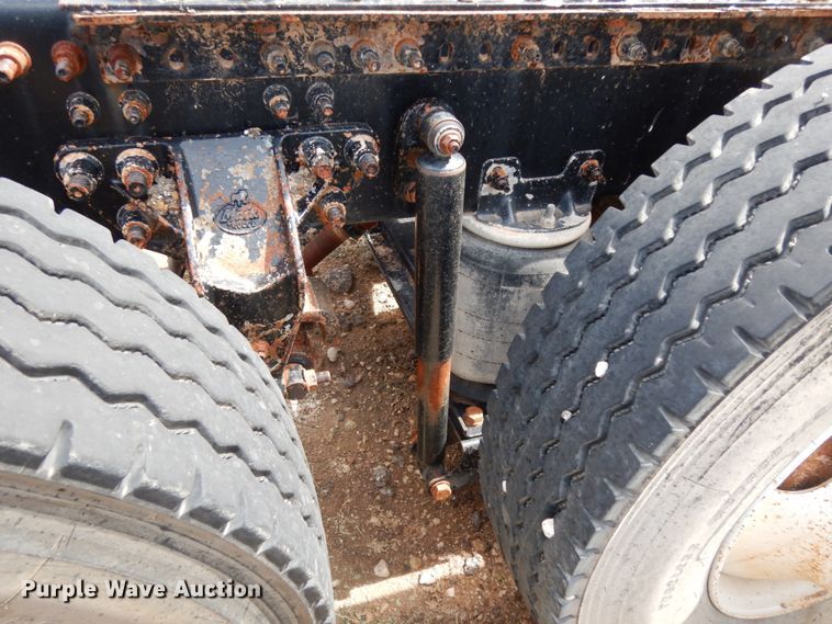 image for item DM6276 2010 Mack CHU613  semi truck