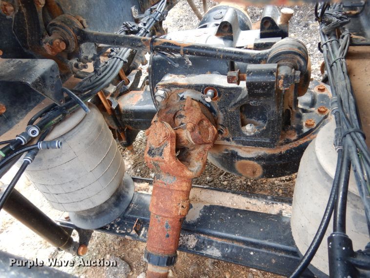 image for item DM6276 2010 Mack CHU613  semi truck