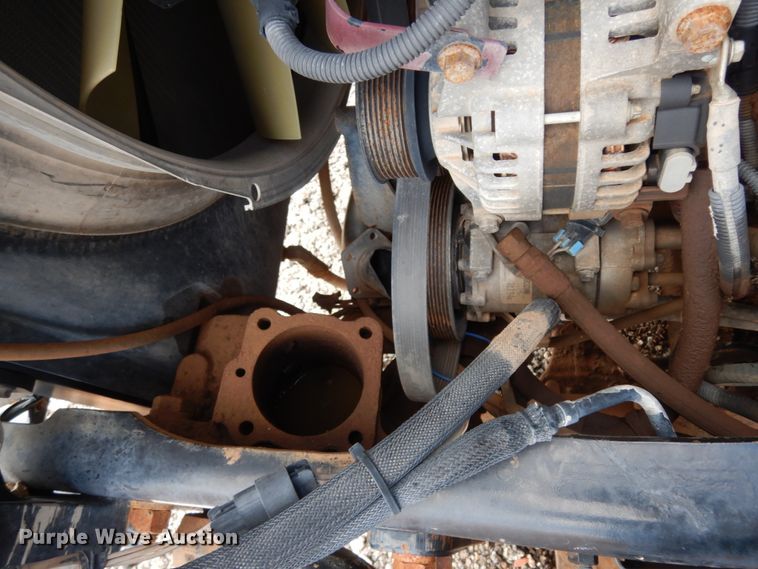 image for item DM6276 2010 Mack CHU613  semi truck