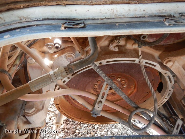 image for item DM6276 2010 Mack CHU613  semi truck