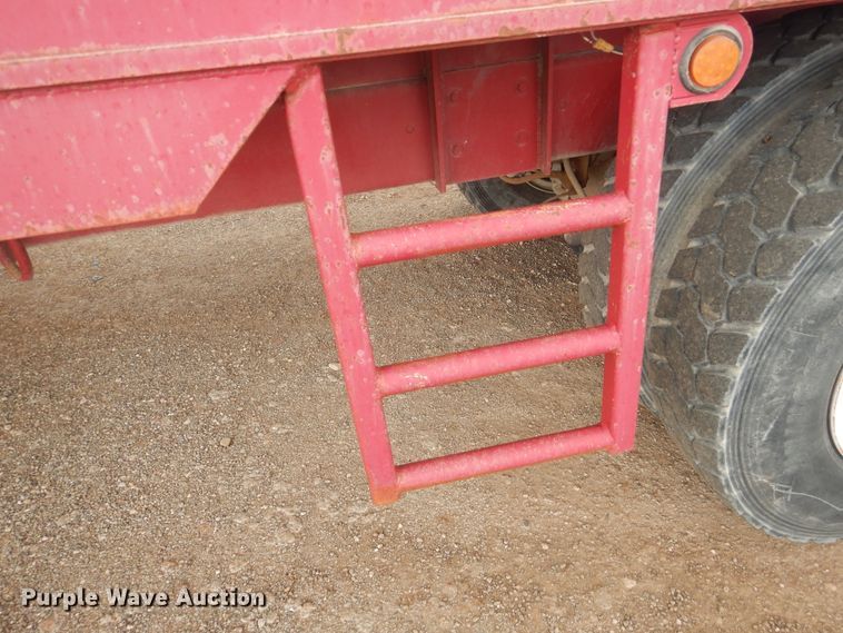 image for item DM6277 2007 Mack CV713  roll-off container truck