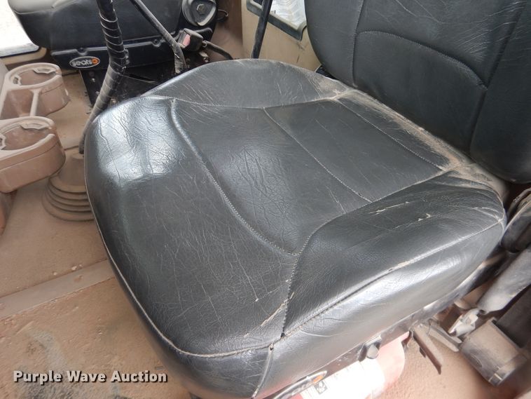 image for item DM6277 2007 Mack CV713  roll-off container truck