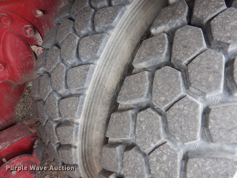 image for item DM6277 2007 Mack CV713  roll-off container truck