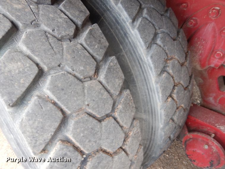 image for item DM6277 2007 Mack CV713  roll-off container truck