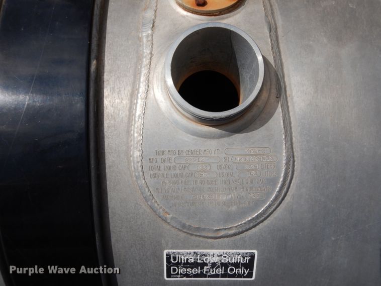 image for item DM6278 2013 Mack CHU613  semi truck