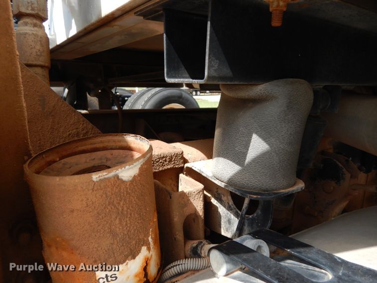 image for item DM6278 2013 Mack CHU613  semi truck