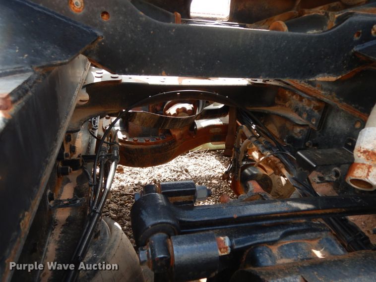 image for item DM6278 2013 Mack CHU613  semi truck