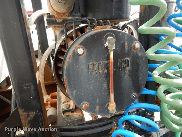 image for item DM6278 2013 Mack CHU613  semi truck