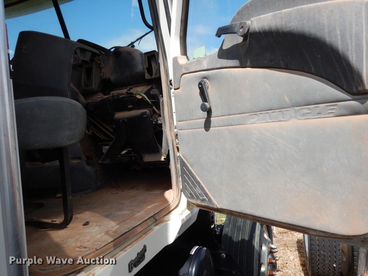 image for item DM6278 2013 Mack CHU613  semi truck